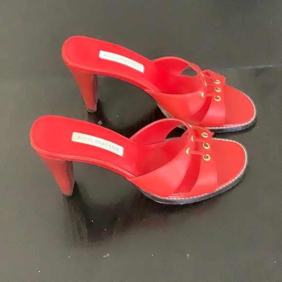 Ann Marino “Elizabeth” flame red three inch heel - Picture 2 of 5